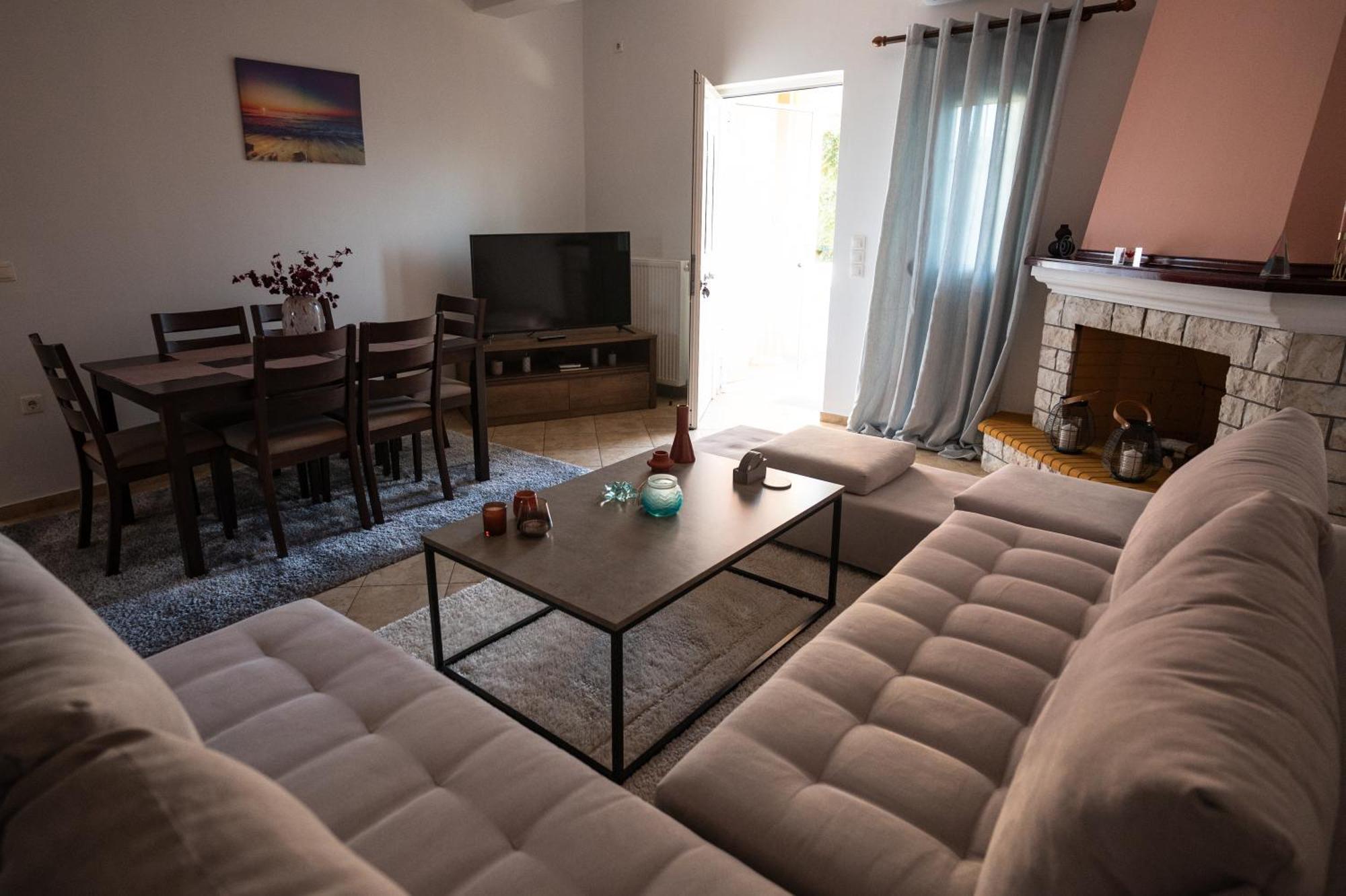 τα ανετα διαμμερισματα του λεκα Apartment *